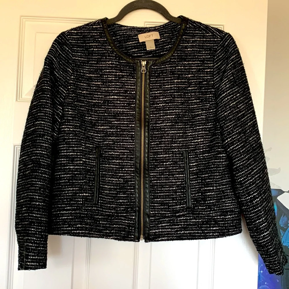 Tweed Cropped Jacket - Picture 2 of 3